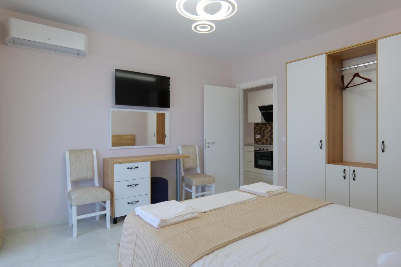 Saranda Luxury Apartments Exterior photo