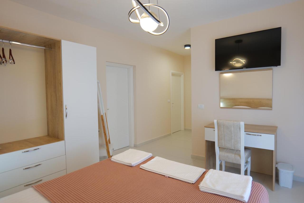 Saranda Luxury Apartments Exterior photo